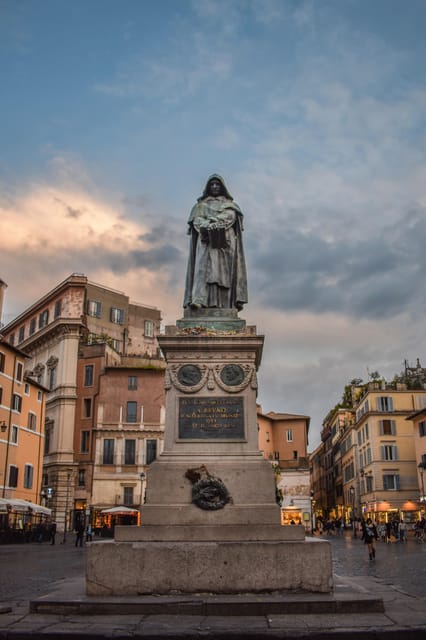 Ghosts, Legends & Mysteries of Rome Tip-Based Walking Tour - Content Considerations: Dark Humor, True Crime, and Brutality