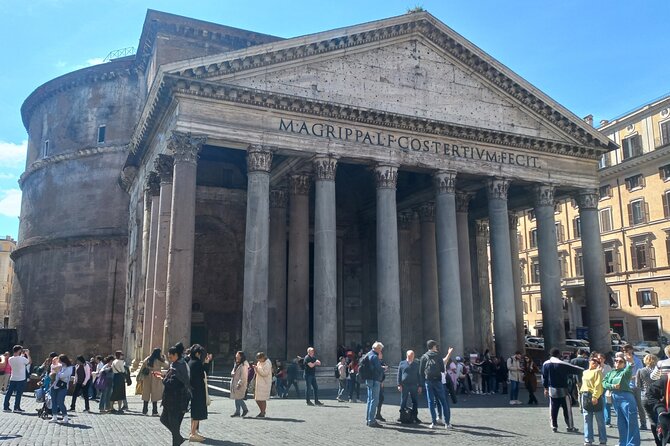 Golf Cart Driving Tour: Rome Express in 1.5 hrs - The long drive by Via del Corso, Rome’s shopping spine