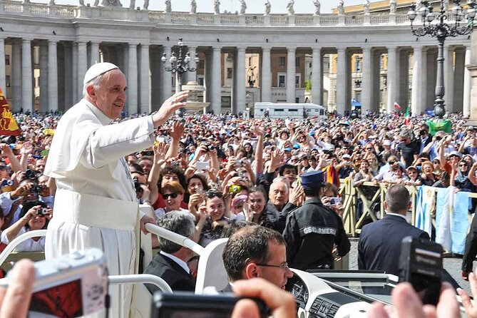 Guided Papal Audience Tour with privileged access - Meeting Point at Bar L’Ottagonocentro, and How the Morning Flows