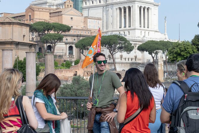 Guided tour of the Colosseum, Roman Forum and Palatine in Spanish - Small group size and how crowds can still affect your pacing