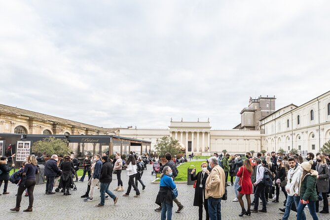 Guided Tour Vatican Museums & Sistine Chapel with Basilica Access - What the best guides do (Pietro, Sofia, Natalia, Vincenzo) and what can go wrong
