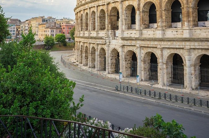 Hosted Access to the Colosseum - What this experience feels like in real life