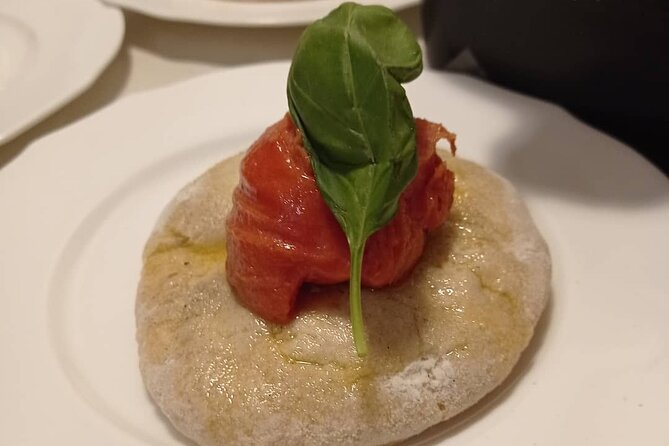 Ice cream workshop with tasting and gluten free aperitif - Bruschetta, cold cuts, cheeses, and wine with dietary options