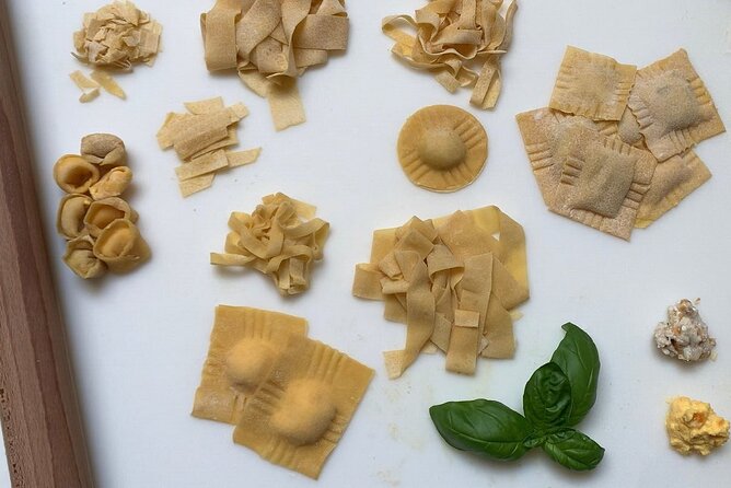 Kitchen of Mamma: Pasta Cooking Class with market visit in Rome - Why this pasta class begins in the market