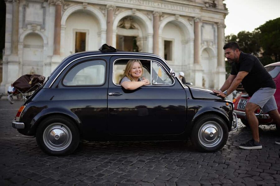 La Dolce Vita: Cruising Rome in a Classic Fiat 500 - Guides and languages: easy to match your comfort level