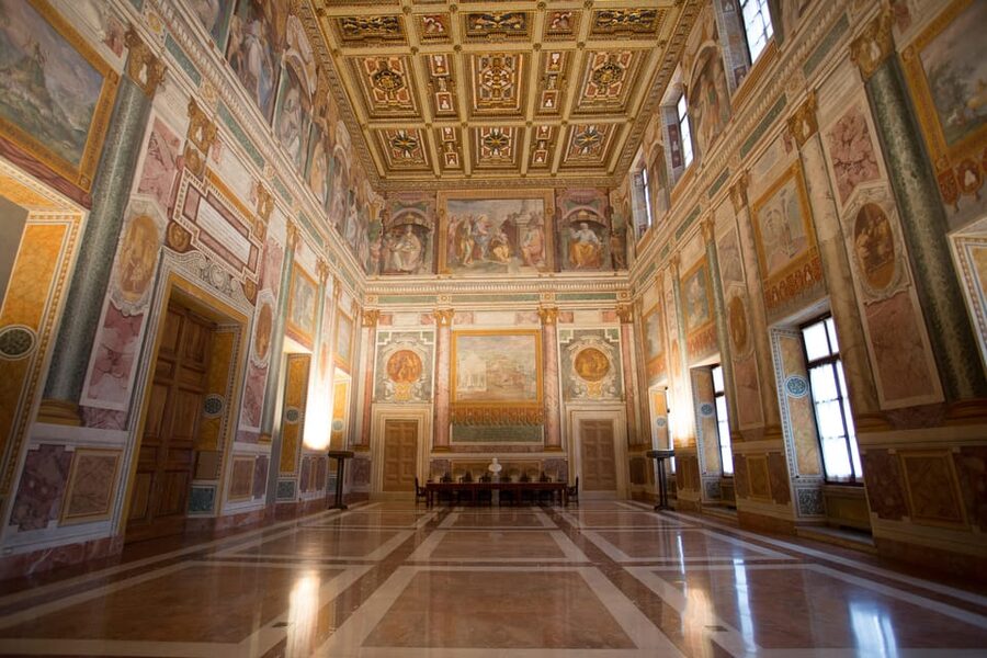 Lateran Palace Entry Ticket with Audio Guide - Who This Ticket Fits Best