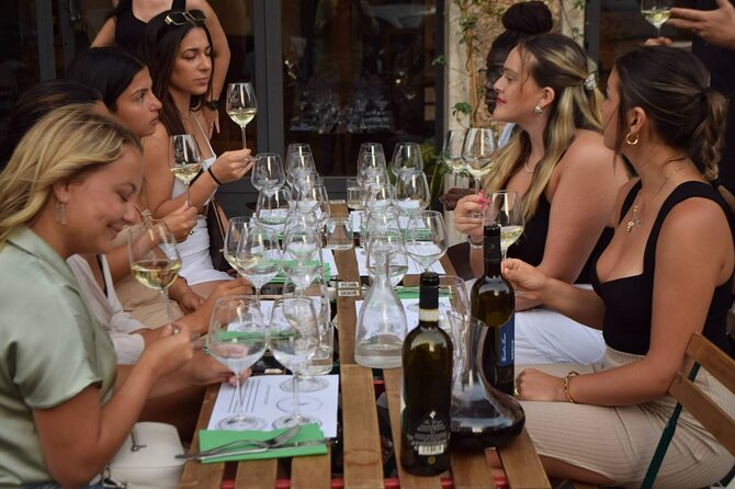 Local Wine Tasting - Private tour energy, group size, and staying after