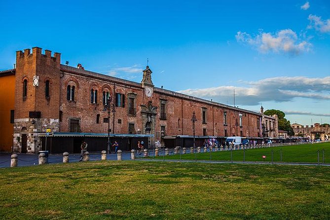 Lucca and Pisa Day Tour from Rome - Lucca and Pisa in one day: why the routing makes sense