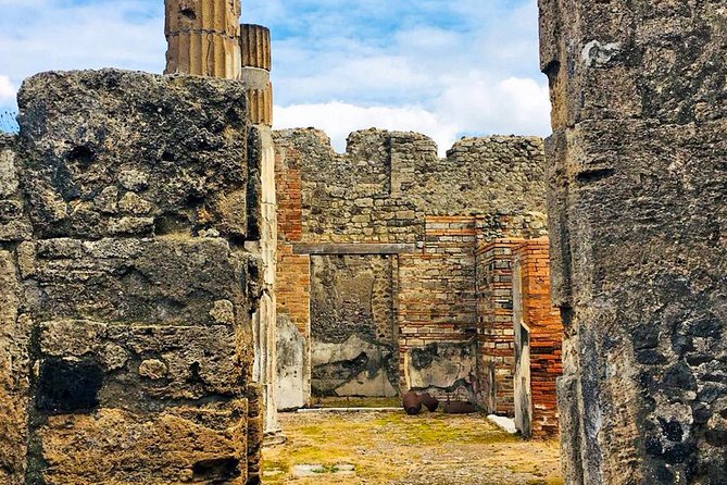 Naples & Pompeii Day Tour from Rome: Pompeii Ticket & City Visit - Free Time In Naples: What You Can Actually Do With Limited Hours