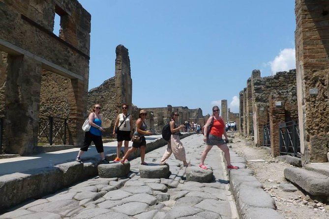 Naples & Pompeii Day Trip - Small Group - Naples on foot: orientation walk, map in hand, and time to wander