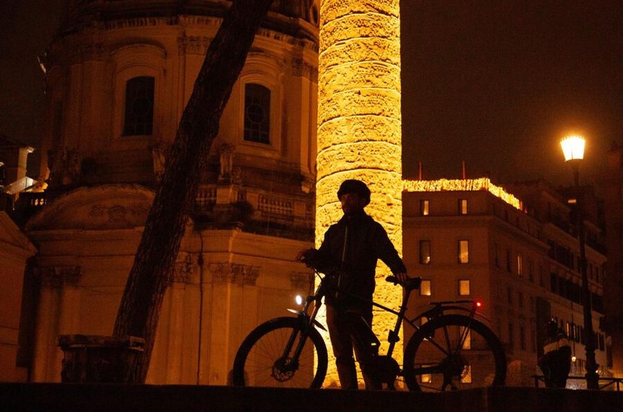 Night Tour of Rome with Top E-bike & optional Italian Dinner - Colosseum at First Light, Then Into the Roman World