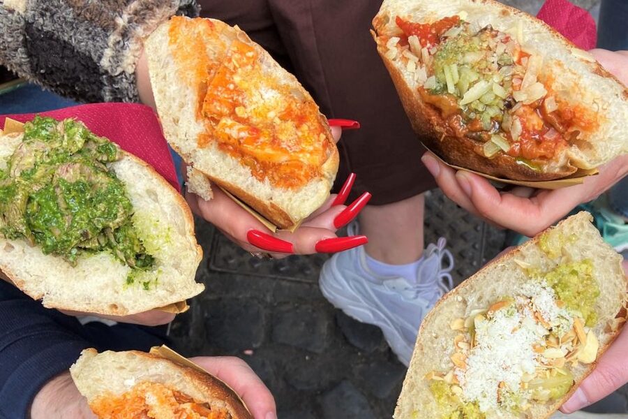 No Diet Club - Unique local Food Tour in Rome! (Trastevere) - The walking route: monuments between bites, not a museum marathon