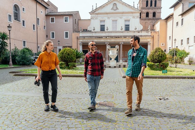 Off the Beaten Track in Rome: Rione VI Parione Private Tour - Logistics that matter: starting at Ponte Sant’Angelo and ending in Trastevere