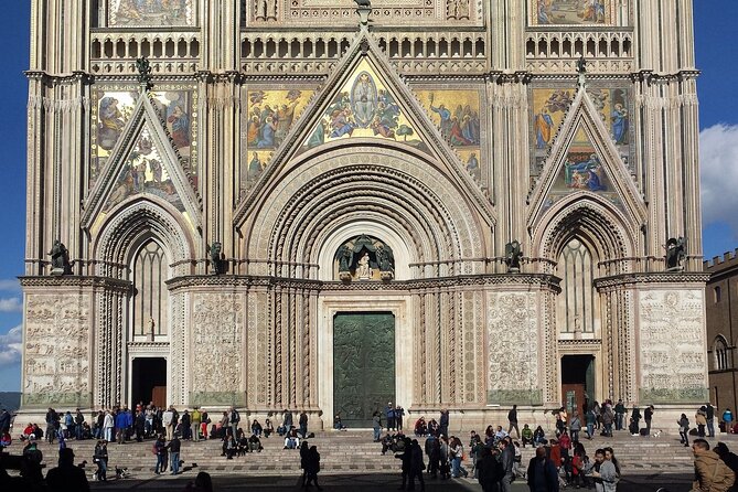 Orvieto and Civita di Bagnoregio: Private Full Day Trip from Rome - Price and value: is $473.05 per person fair for this day?