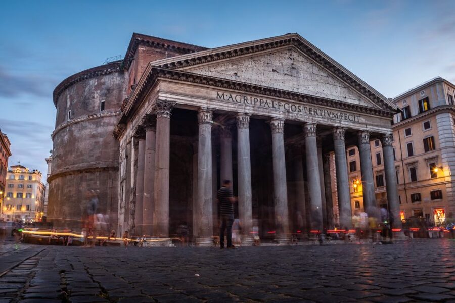 Pantheon and Jewish Ghetto Tour - Raphael’s tomb and former Italian monarchs inside the same walls