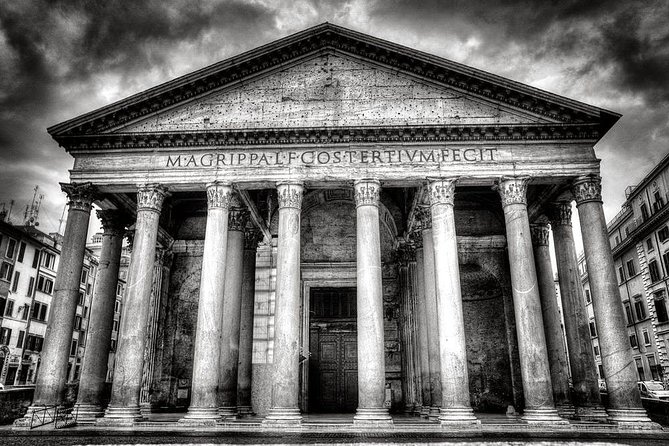 Pantheon Private Guided Tour - Rome's Iconic Ancient Temple - Stop 3: Piazza della Minerva, Isis roots and Santa Maria Sopra Minerva