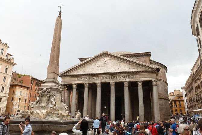 Pantheon Small Group Tour with Skip-The-Line Entry - Tombs, Raphael, and the Inside Stories You Might Skip