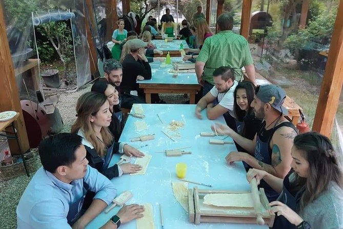 Pasta and Pizza Master Class and Tiramisu tasting - Small Group, Big Comfort: How the Session Runs