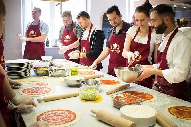 Pasta Making and Tiramisù Cooking Class in Rome - The Welcome Moment: Prosecco, Antipasti, Then You Cook