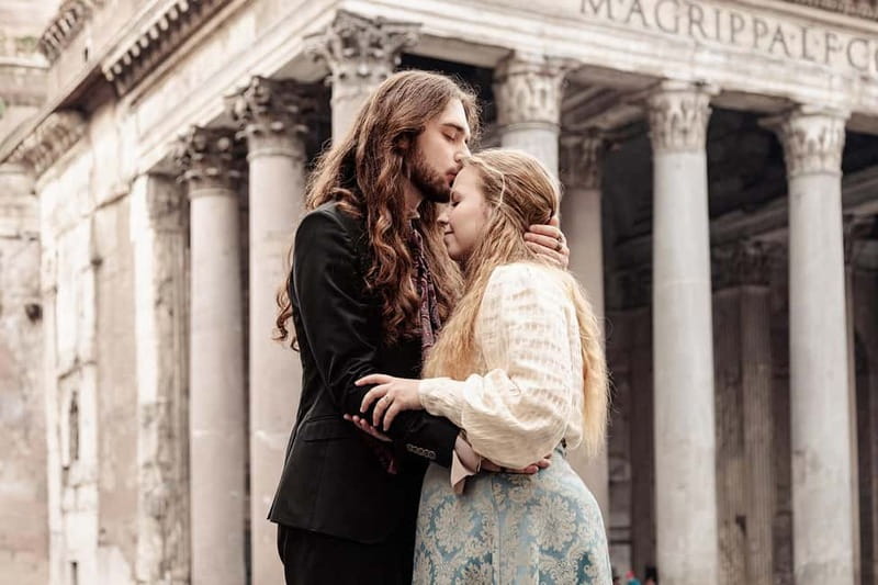 Photoshoot in Rome for couples - Trevi Fountain to Spanish Steps: how the shoot actually feels