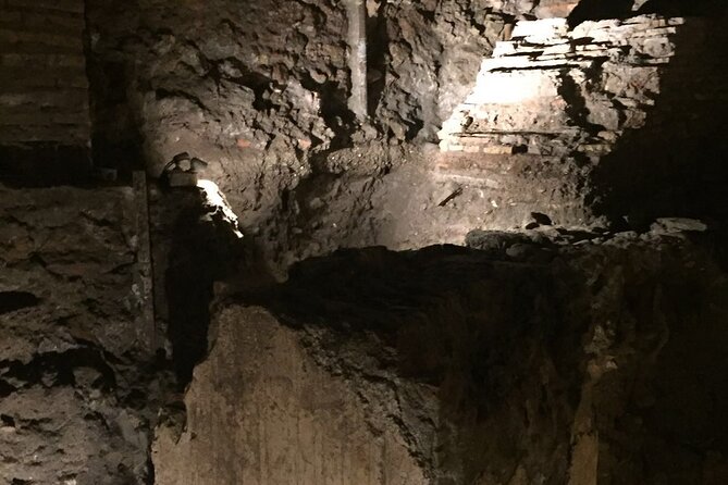 Piazza Navona Underground: Stadium of Domitian EXCLUSIVE TOUR - LIMITED ENTRANCE - Getting there near public transport, but don’t trust the name alone