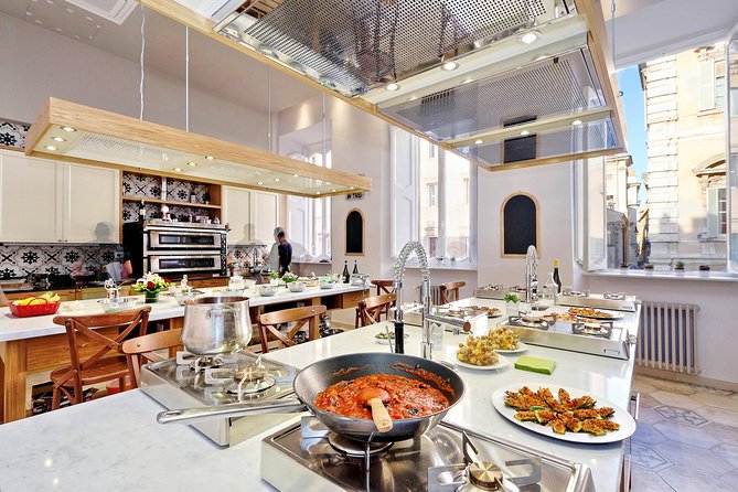 Pizza and Gelato Making Class in Rome - The meal: appetizers, wine, and eating your pizza and gelato right there