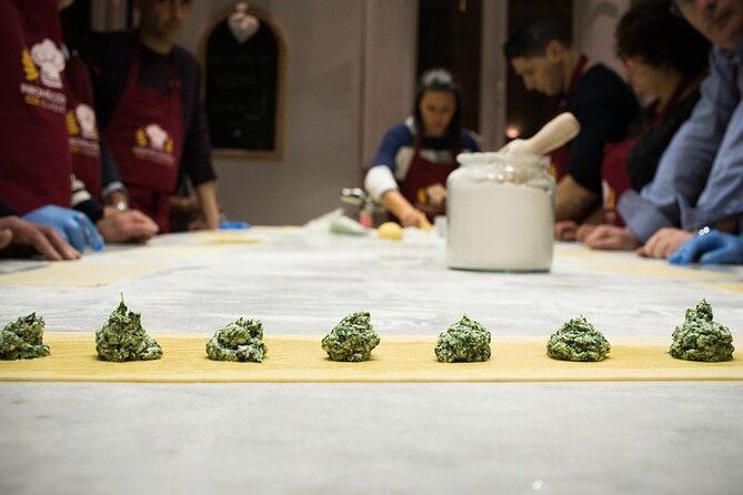 Pizza and Gelato Making Class in the Heart of Rome - Where The Evening Starts: Corso Del Rinascimento And A Proper Welcome