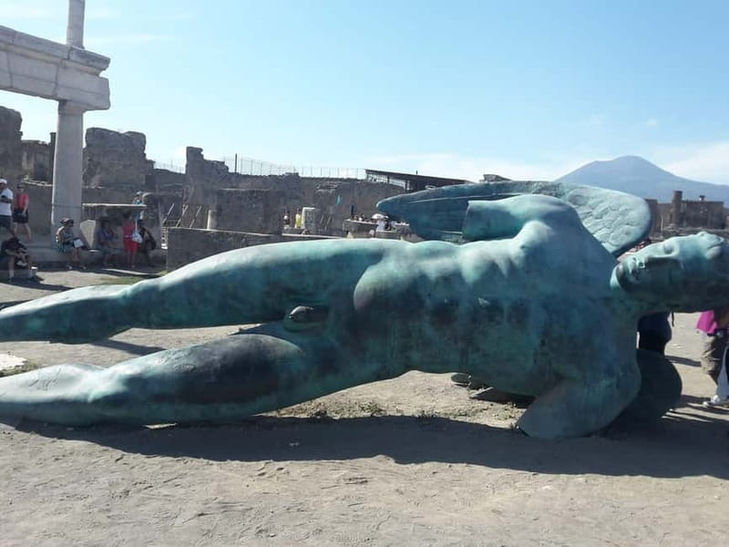 Pompeii: Entry Ticket w/ Guide and Transfers or Audio Guide - Entering Pompeii and finding your bearings fast