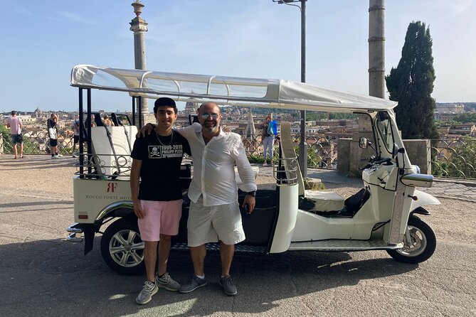 Private: 3 hours ETuk Tour in Rome - Pyramid of Cestius and Aventine Hill’s orange garden and magic hole