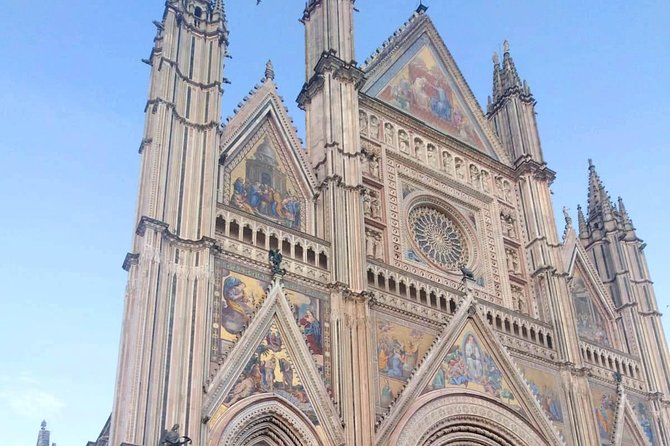 PRIVATE Civita di Bagnoregio and Orvieto Wine Tasting -Ebike tour - The Train Back to Rome and How to Pace Your Energy