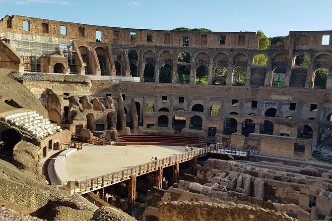 PRIVATE Colosseum, Roman Forum and Palatine Hill tour - Headsets and pacing: the quiet upgrade that helps a lot