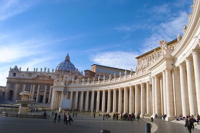 Private Experience: Sistine Chapel , Vatican Museums & St.Peters Basilica - Cortile della Pigna: the quick pause inside the museums