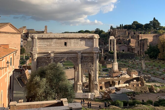Private Full Day Rome Tour - Licensed Tour Guide, Executive Car - Pantheon: When the Metal Detectors Affect Your Plan