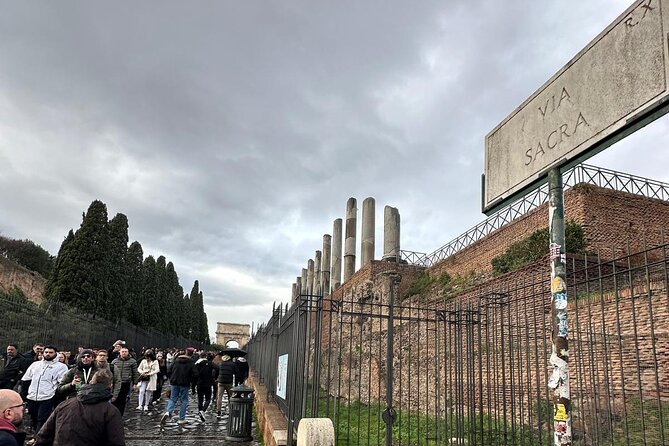 Private Full Guided Tour of Colosseum Roman Forum & Palatine Hill - Palatine Hill: imperial palaces and top-floor viewpoints