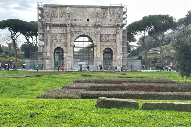 Private Full Guided Tour of Colosseum Roman Forum & Palatine Hill - Where you meet and where you end