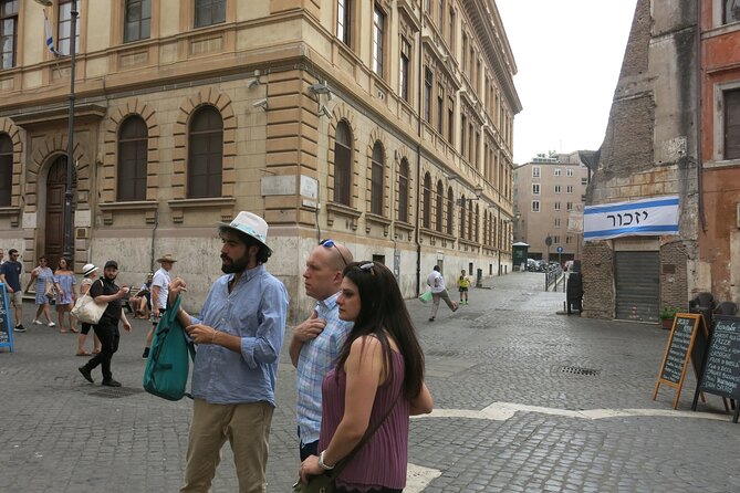Private Jewish Ghetto Walk and The Influence in Roman Cuisine - Jewish Community of Rome: Synagogue Stop and Market Atmosphere