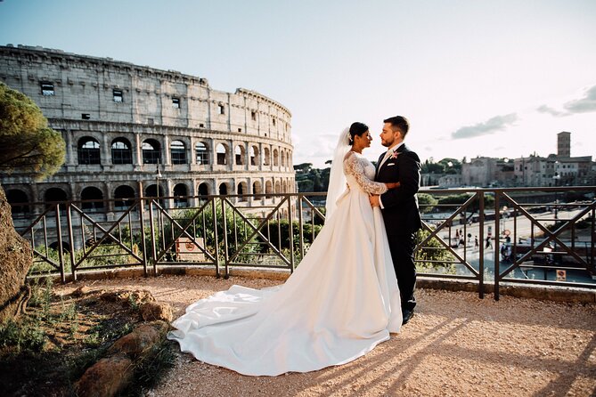 Private Photoshoot in Rome - Wedding package: 90 minutes and your choice of one extra location