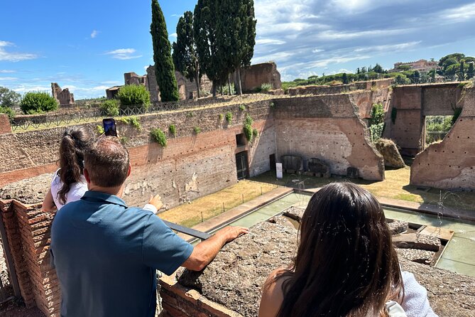 Private Tour of the Colosseum Forums Palatine Hill & Ancient Rome - Practical tips before you go: ID, masks, and getting in on time