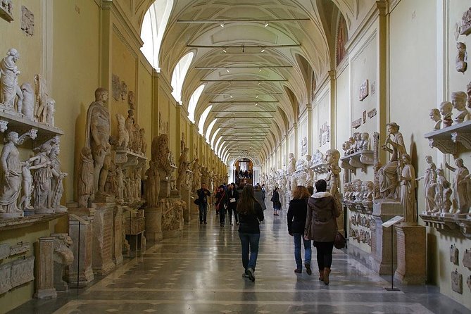 private tour: Vatican Museums, Sistine Chapel, St. Peter's Basilica - Sistine Chapel in about 30 minutes: make it count without rushing your eyes