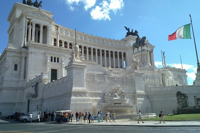 Private Transfer from Rome Fiumicino airport to/from Rome - The Return Ride: Skipping Taxi Lines Again