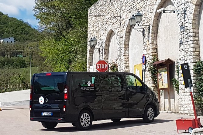 Private Transfer from Rome to Fiumicino or Ciampino Airport - Vehicle size, luggage, and child seats: plan for real packing