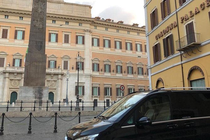 Private transfer from Rome to Sorrento - The van experience: air-conditioned comfort and luggage space