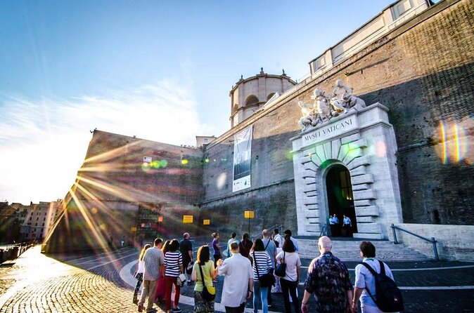 Private Vatican Museums and St. Peter's Basilica Early Bird Tour - Gallery of Tapestries and Gallery of Maps: Seeing the Vatican as a System