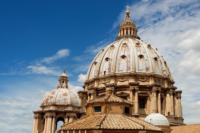 Private Vatican Museums & Sistine Chapel Skip-the-Line - The private experience: why it feels different from a standard group tour