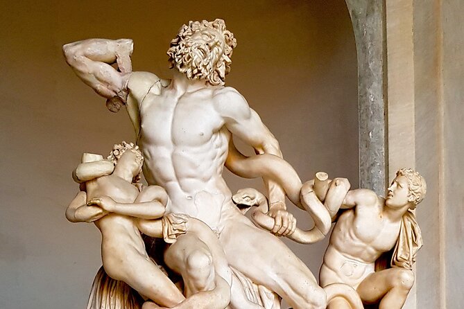 PRIVATE Vatican, Sistine Chapel & St. Peter's Basilica (shortcut) - Key moments that make this tour worth your time
