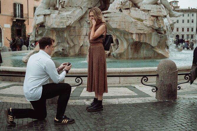 Professional Photoshoot in Rome - Piazza Venezia: turning a landmark into a portrait backdrop