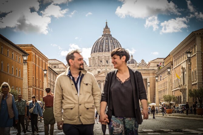 Professional Shooting in the most Romantic Places of Rome - Value Check: $54.19 for a Pro Shoot in Prime Rome