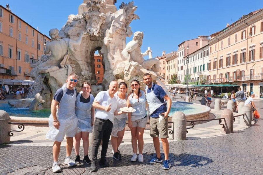 Ravioli Cooking Class in Rome - Piazza Navona - Small group structure and the role of your instructor