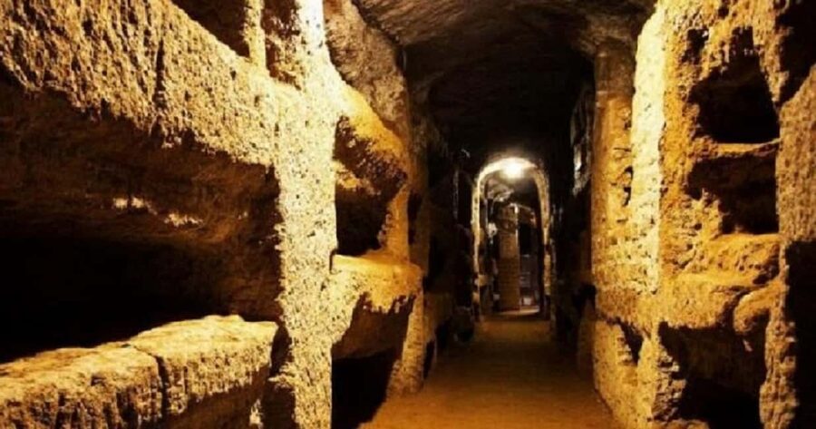 Roma: DELUXE Appian Way Bike Tour, Catacombs Visit & Lunch - Caffarella Park break, lunch or aperitif that actually helps