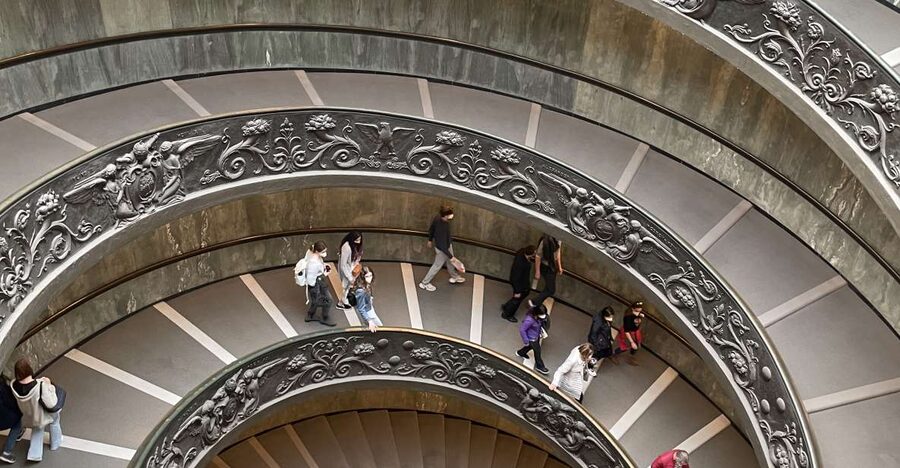 Roma Museo Vaticano y Capilla Sixtina Tour guiado - Raphael rooms and the Vatican’s big-name art, with less guesswork